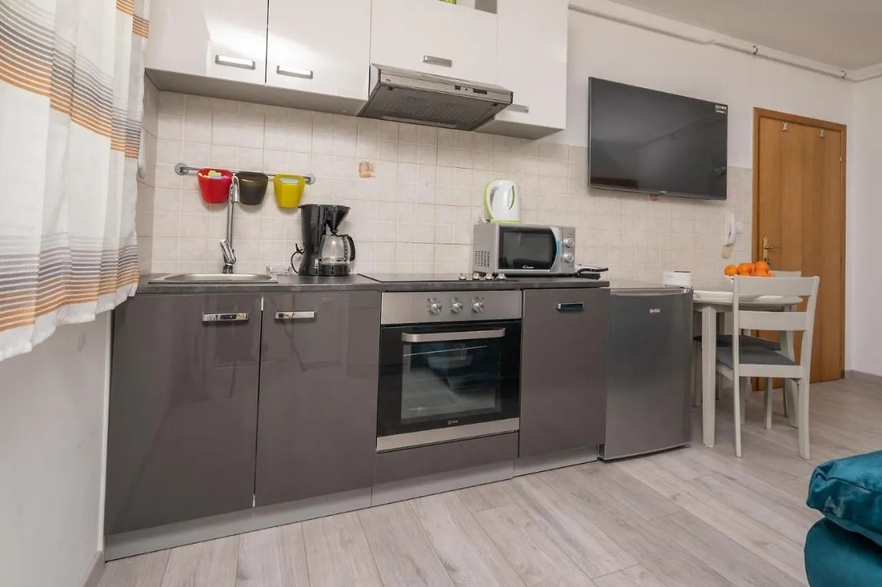 Apartment Fiorella Pula