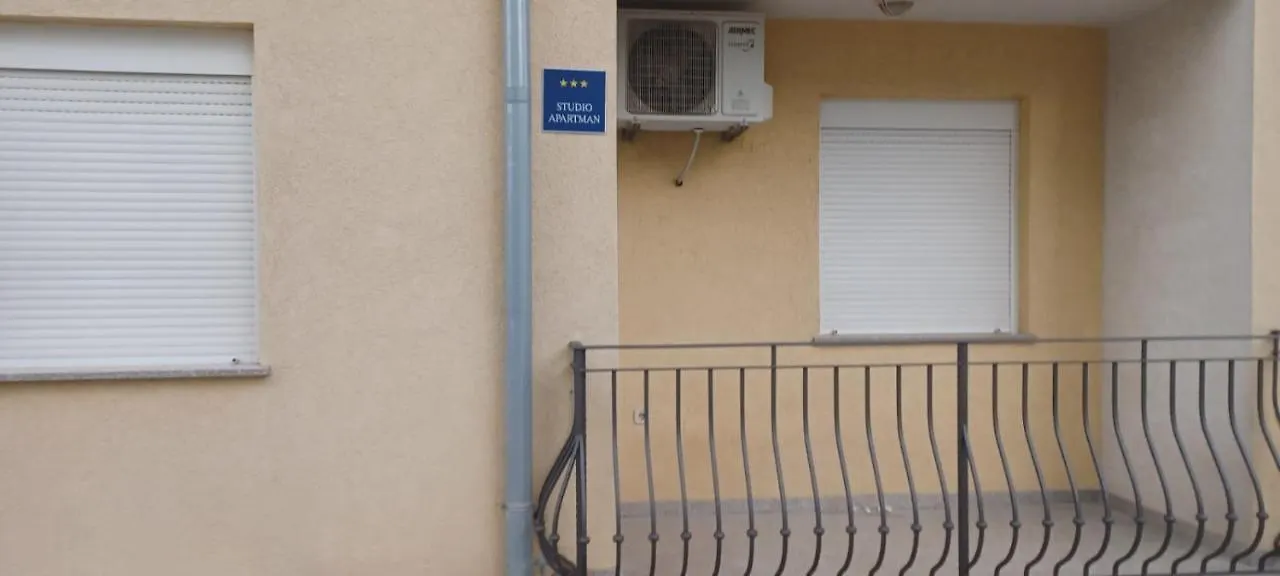 Apartment Fiorella Pula 0*,  Croatia